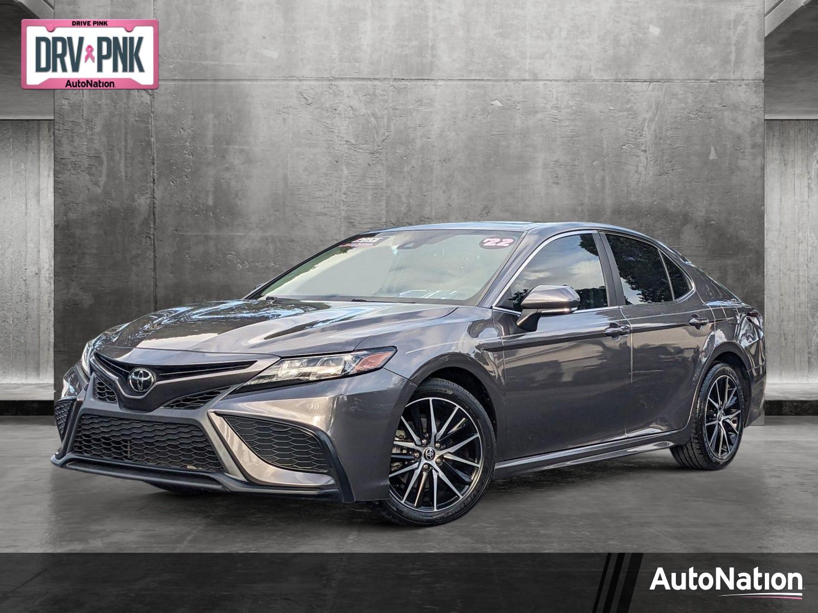 2022 Toyota Camry Vehicle Photo in GREENACRES, FL 33463-3207