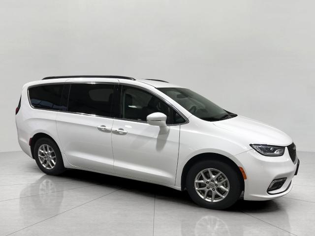 2022 Chrysler Pacifica Vehicle Photo in GREEN BAY, WI 54303-3330