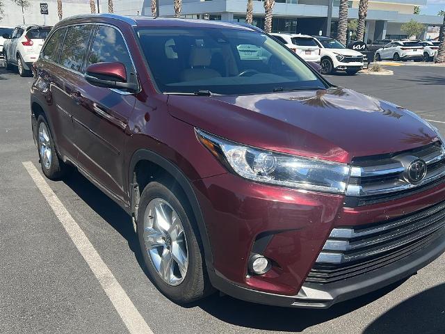 2018 Toyota Highlander Vehicle Photo in Tucson, AZ 85712