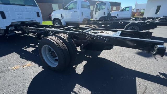 2023 Chevrolet Silverado Chassis Cab Vehicle Photo in INDIANAPOLIS, IN 46227-0991