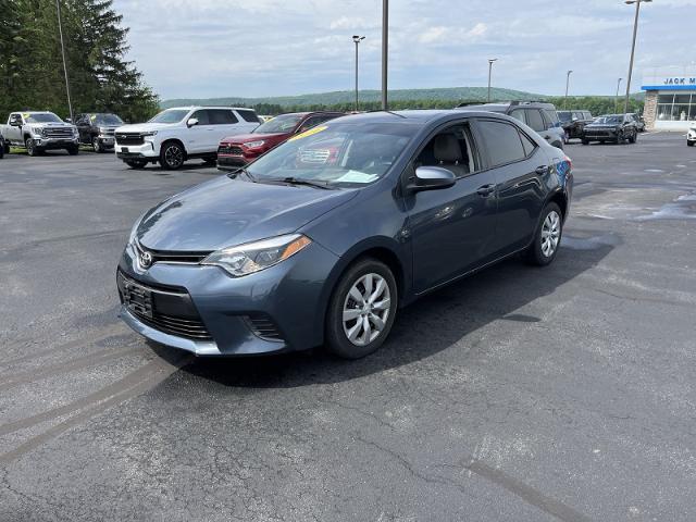 Used 2016 Toyota Corolla L with VIN 2T1BURHE5GC686537 for sale in Tully, NY