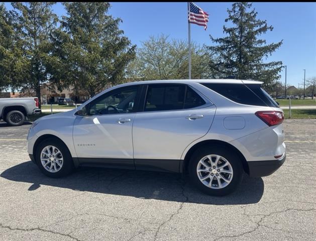 Used 2019 Chevrolet Equinox LT with VIN 2GNAXUEV2K6242205 for sale in Birch Run, MI