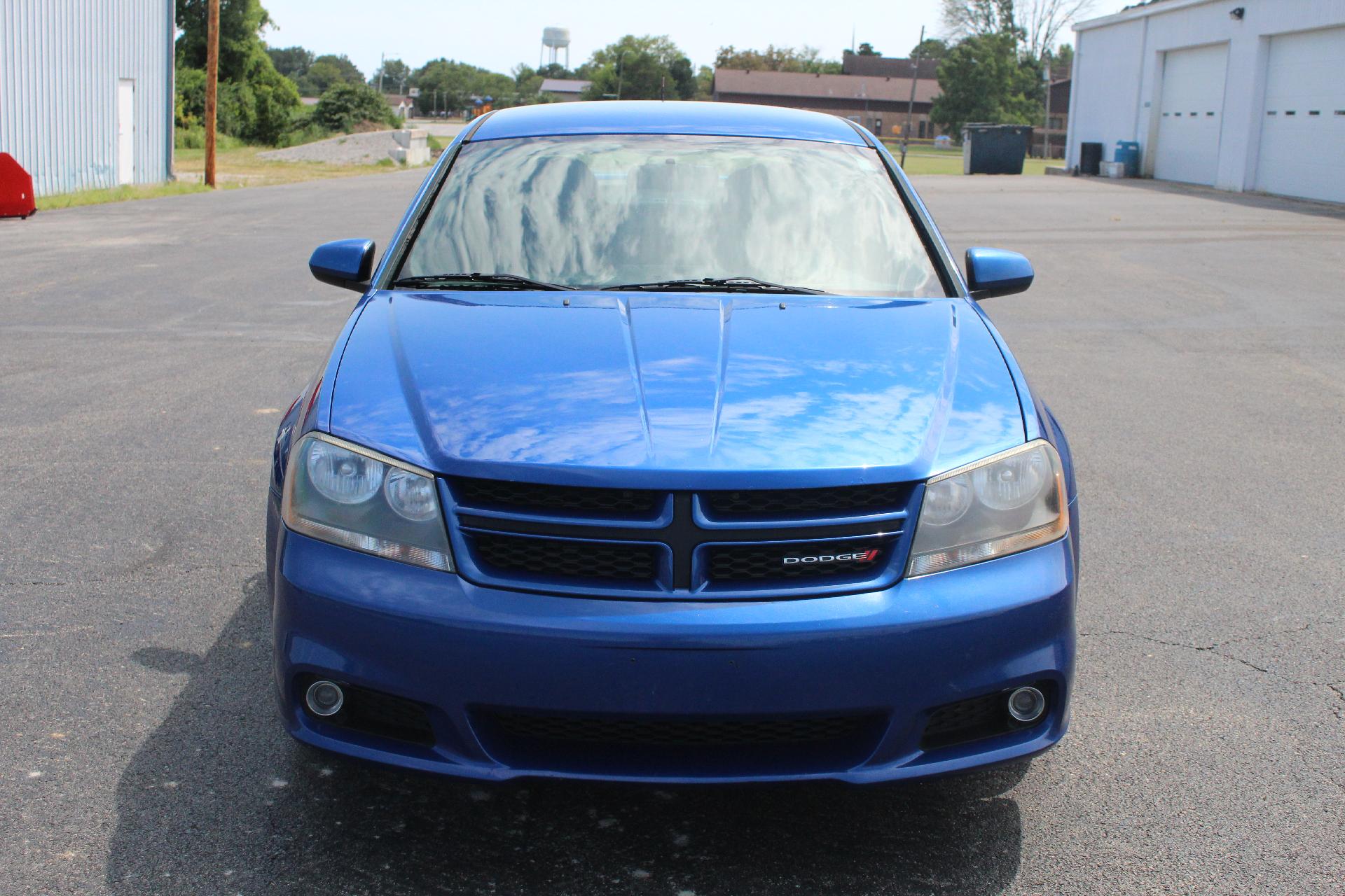 Used 2013 Dodge Avenger SXT with VIN 1C3CDZCBXDN638997 for sale in Sparta, IL