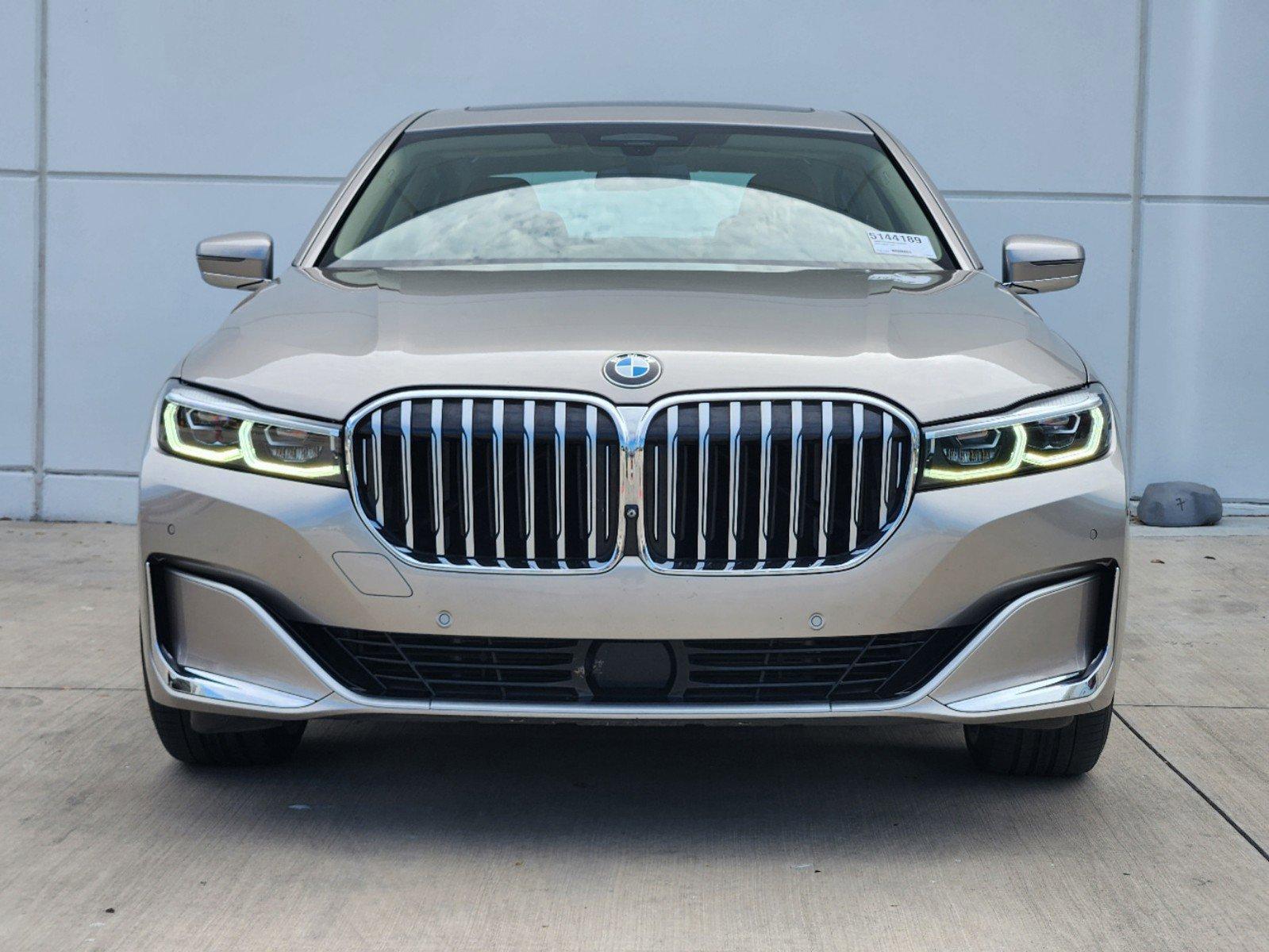 2022 BMW 740i Vehicle Photo in PLANO, TX 75024