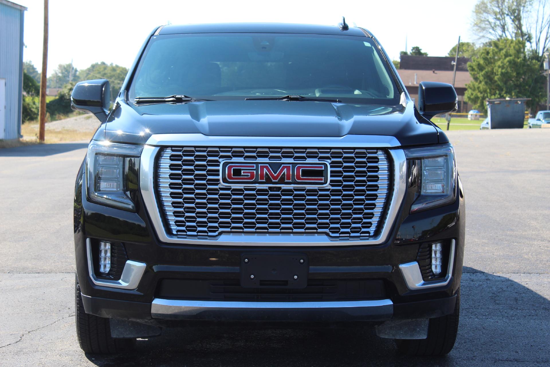 Used 2021 GMC Yukon Denali with VIN 1GKS2DKL0MR125314 for sale in Sparta, IL