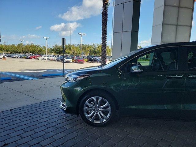 Used 2024 Toyota Sienna Platinum with VIN 5TDERKEC9RS195889 for sale in Tampa, FL