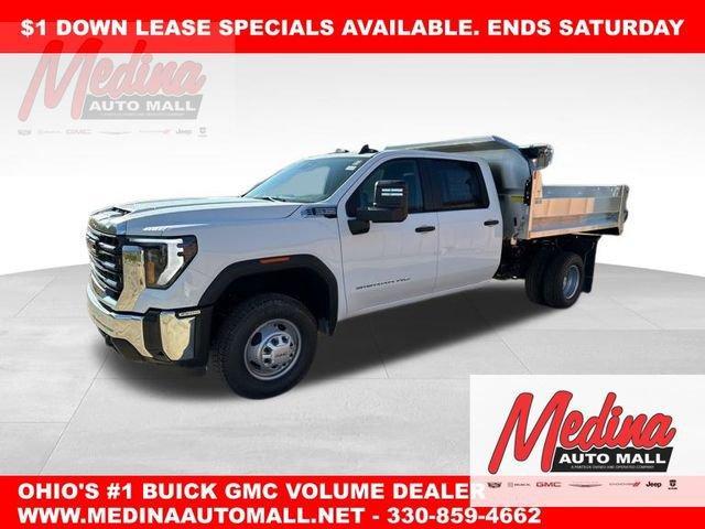 2024 GMC Sierra 3500 HD Chassis Cab Vehicle Photo in MEDINA, OH 44256-9631