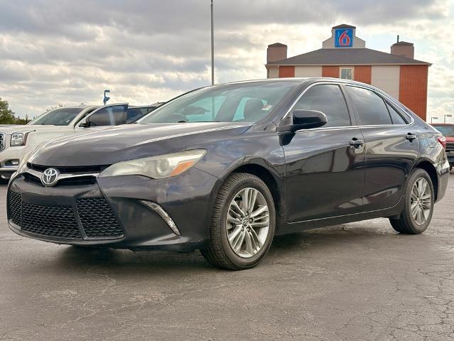 Used 2015 Toyota Camry SE with VIN 4T1BF1FK3FU067372 for sale in Norman, OK