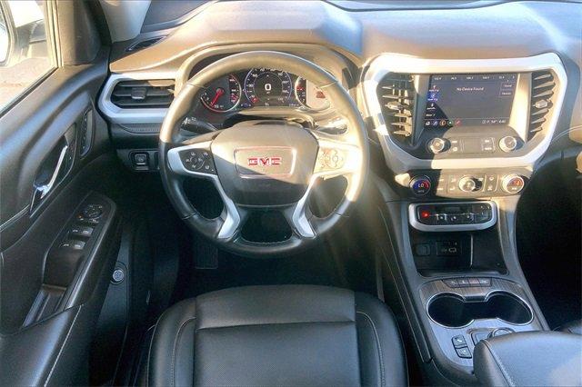 2023 GMC Acadia Vehicle Photo in TOPEKA, KS 66609-0000