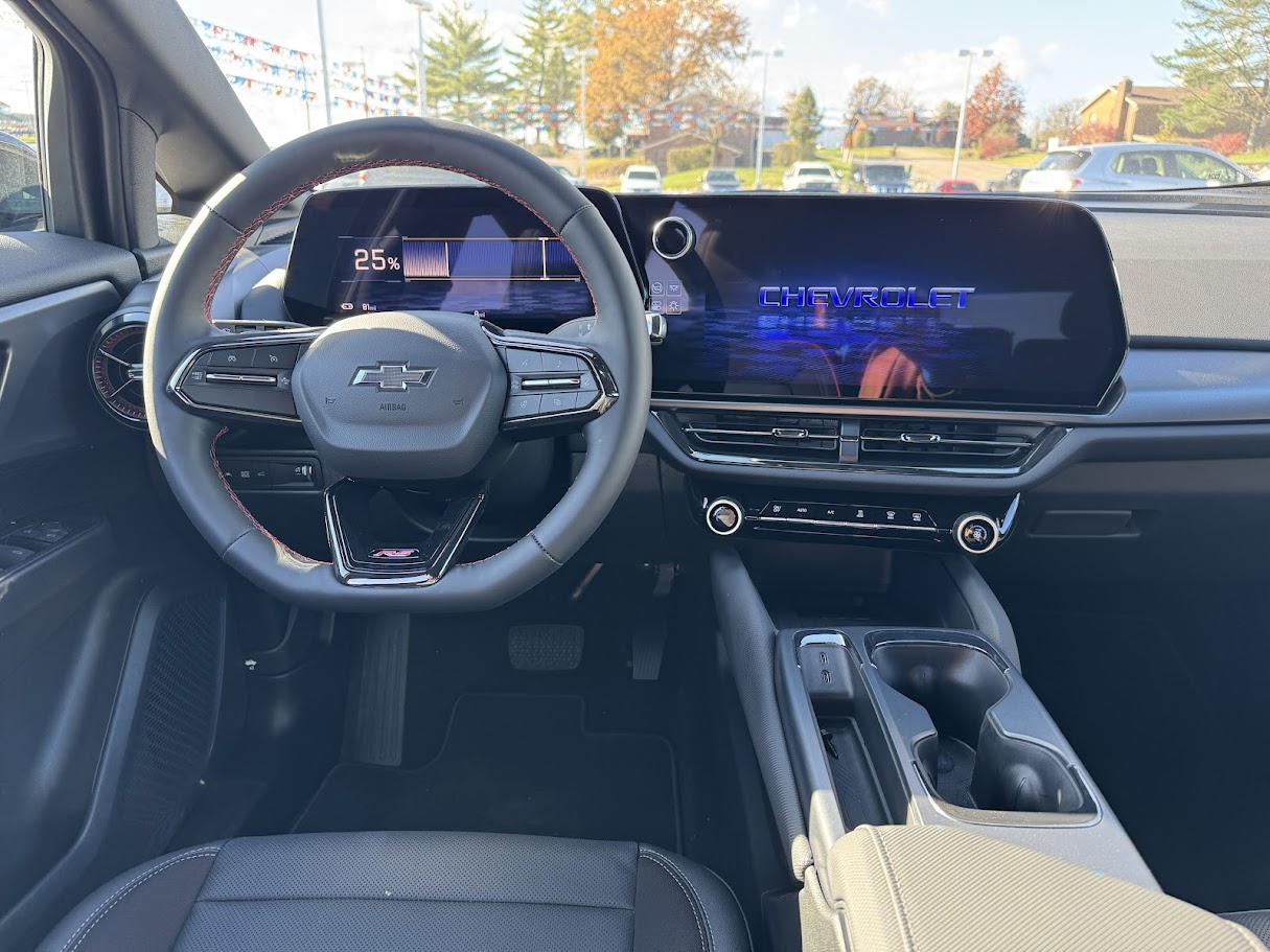 2025 Chevrolet Equinox EV Vehicle Photo in BOONVILLE, IN 47601-9633