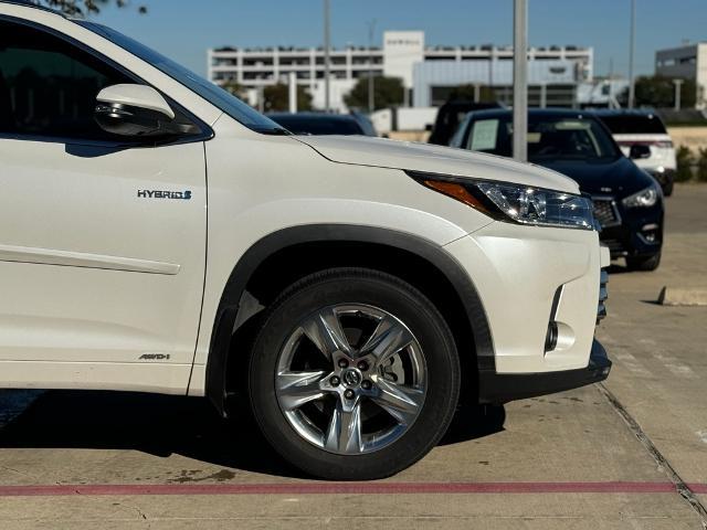 2019 Toyota Highlander Vehicle Photo in Grapevine, TX 76051