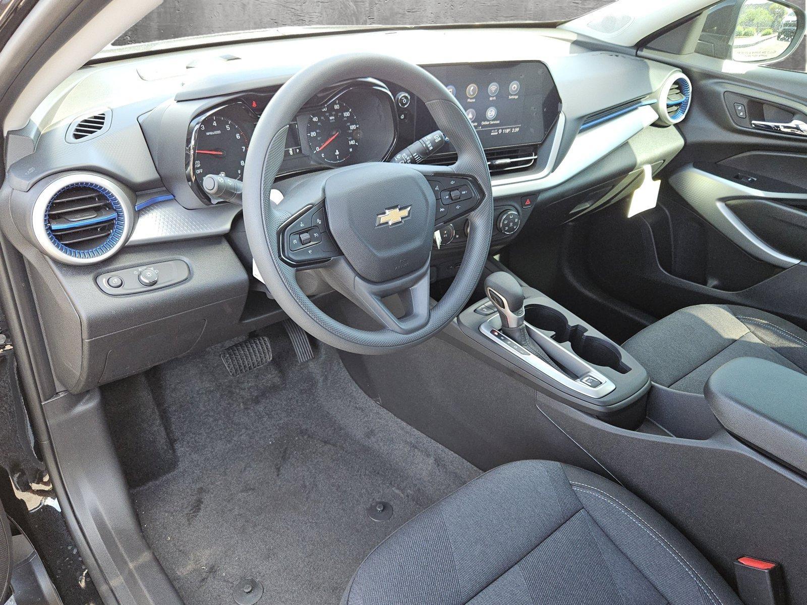 2025 Chevrolet Trax Vehicle Photo in MESA, AZ 85206-4395