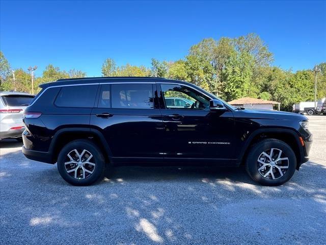 2025 Jeep Grand Cherokee L Vehicle Photo in Bowie, MD 20716