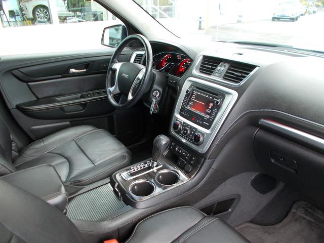 2017 GMC Acadia Limited Vehicle Photo in LOWELL, MA 01852-4336