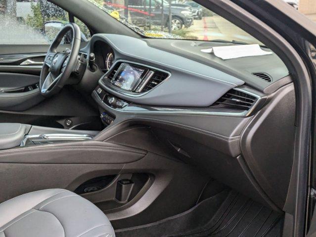 2023 Buick Enclave Vehicle Photo in SELMA, TX 78154-1459