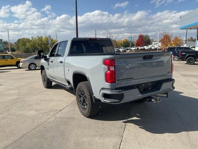 2024 Chevrolet Silverado 2500 HD Vehicle Photo in ENGLEWOOD, CO 80113-6708