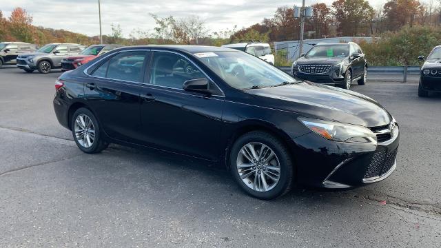 Used 2017 Toyota Camry SE with VIN 4T1BF1FK7HU344981 for sale in Moon Township, PA