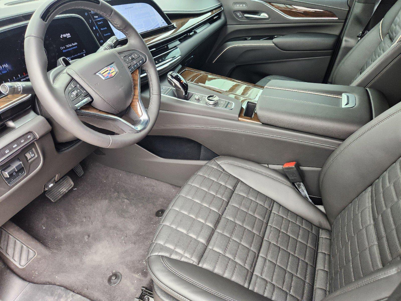 2024 Cadillac Escalade Vehicle Photo in GRAPEVINE, TX 76051-8302