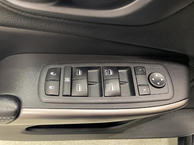 2020 Jeep Cherokee Vehicle Photo in ROGERS, MN 55374-9422