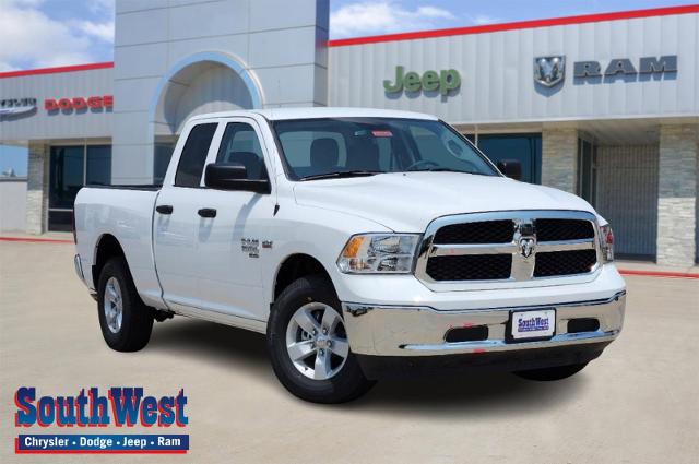 2024 Ram 1500 Classic Vehicle Photo in Cleburne, TX 76033