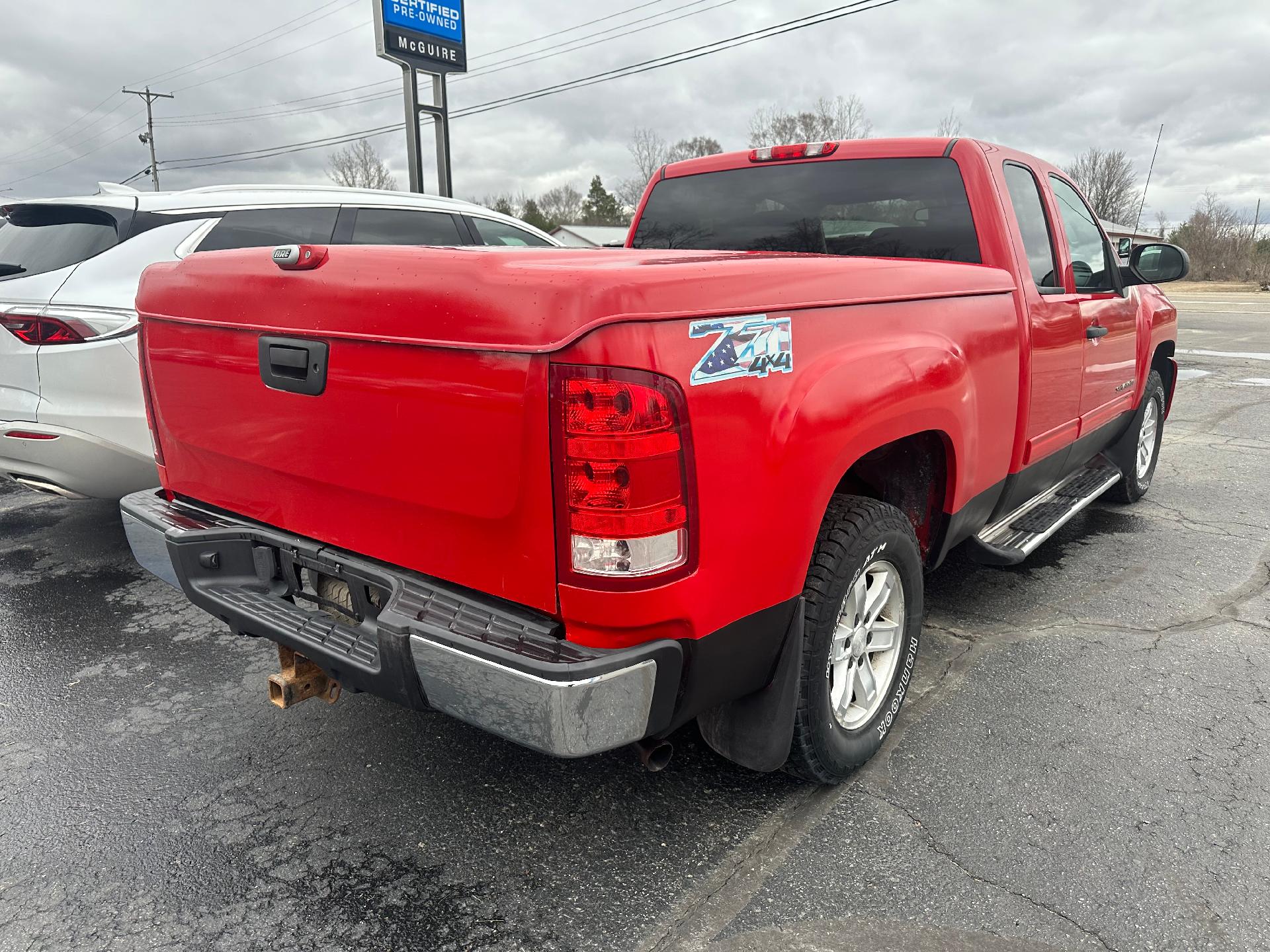 2011 Chevrolet Silverado 1500 Vehicle Photo in CLARE, MI 48617-9414