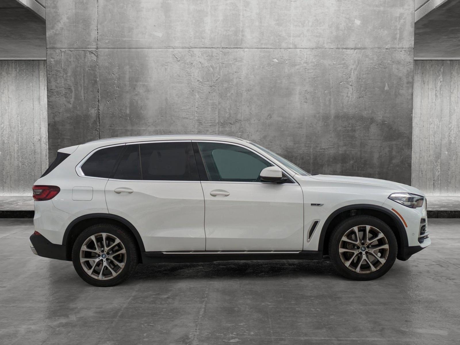 2023 BMW X5 xDrive45e Vehicle Photo in Towson, MD 21204