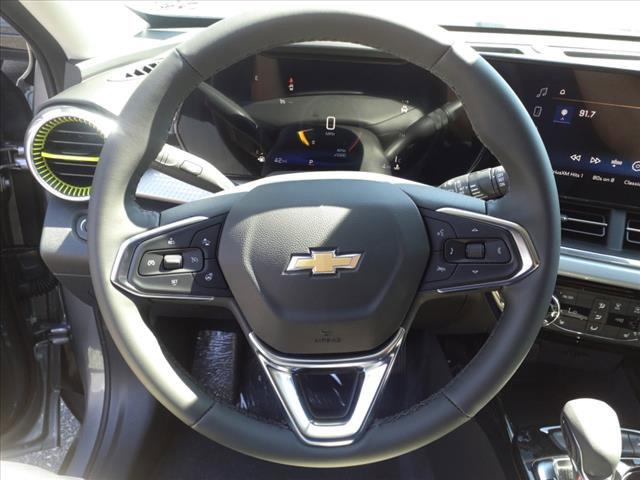 2025 Chevrolet Trax Vehicle Photo in INDIANA, PA 15701-1897