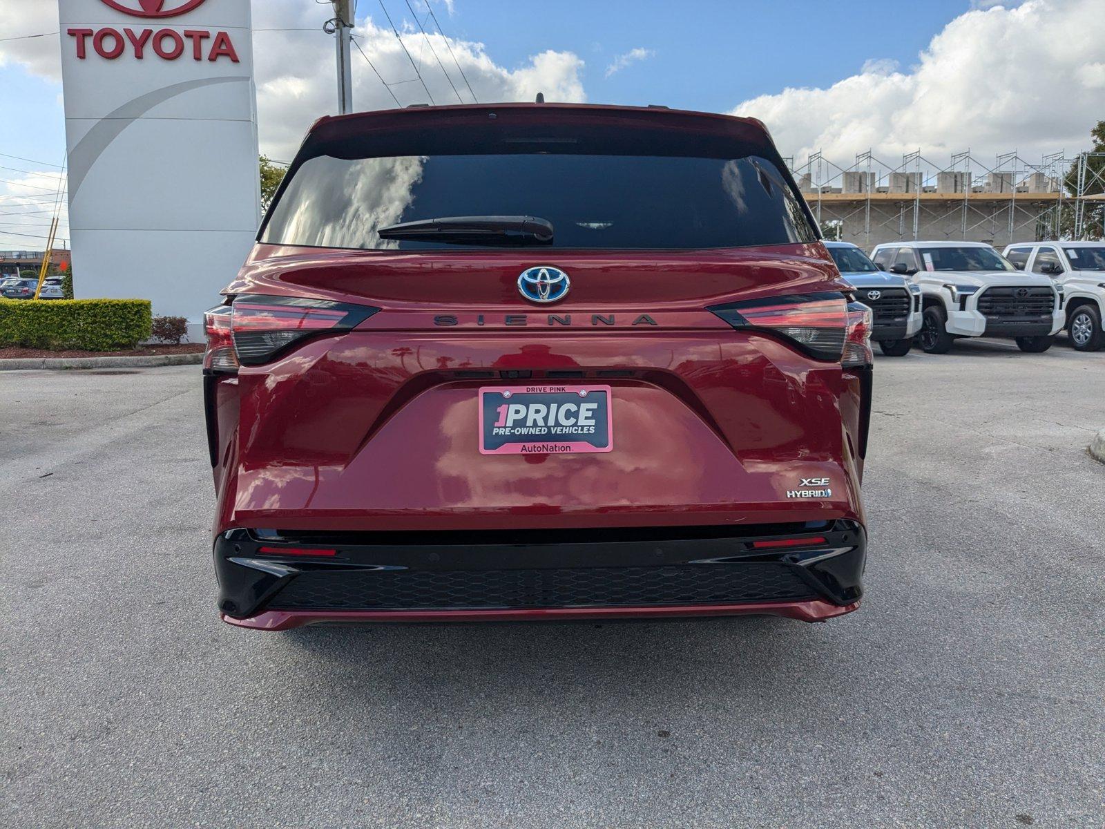 2022 Toyota Sienna Vehicle Photo in Winter Park, FL 32792