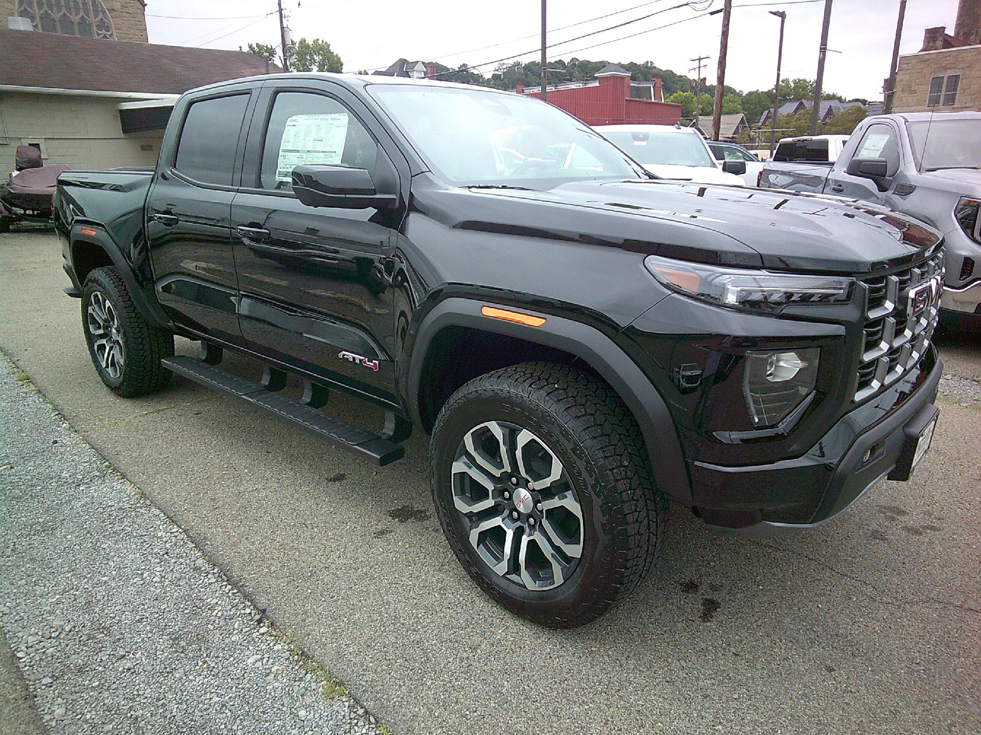 2024 GMC Canyon Vehicle Photo in KITTANNING, PA 16201-1536