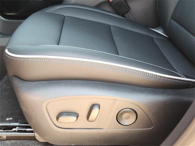 2025 Buick Enclave Vehicle Photo in GAINESVILLE, TX 76240-2013