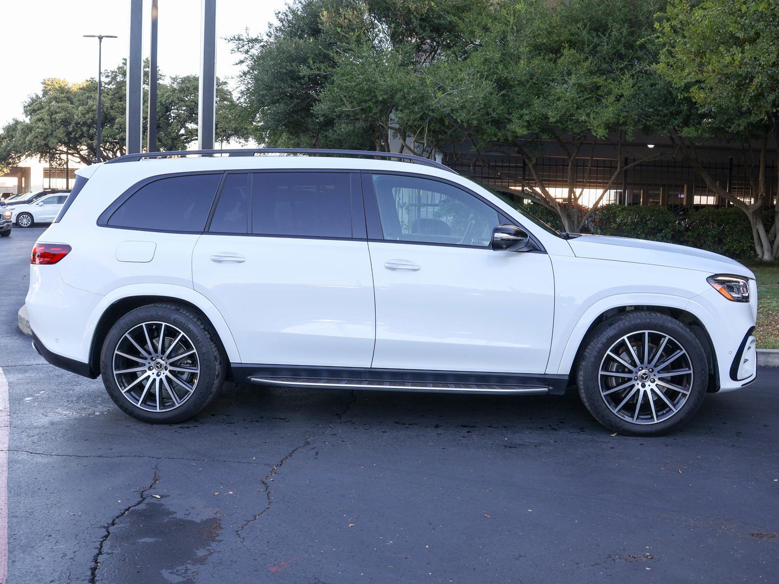 2024 Mercedes-Benz GLS Vehicle Photo in DALLAS, TX 75209-3095