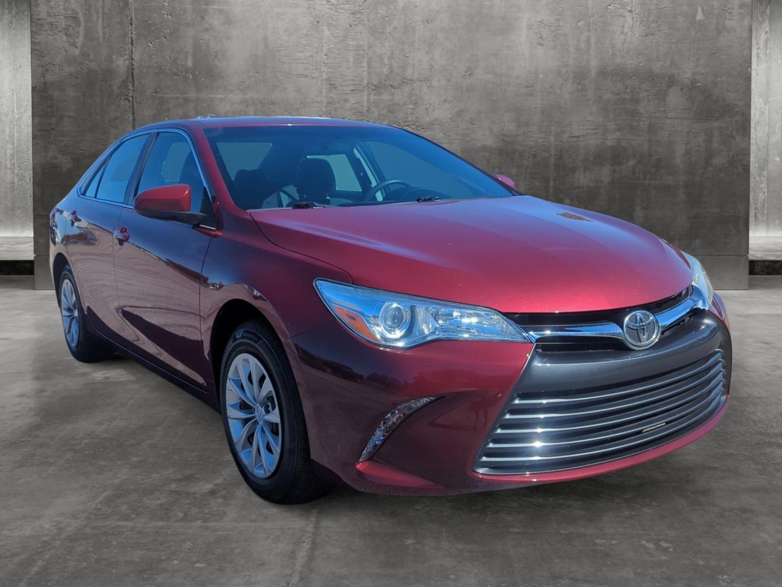 2016 Toyota Camry Vehicle Photo in Memphis, TN 38133