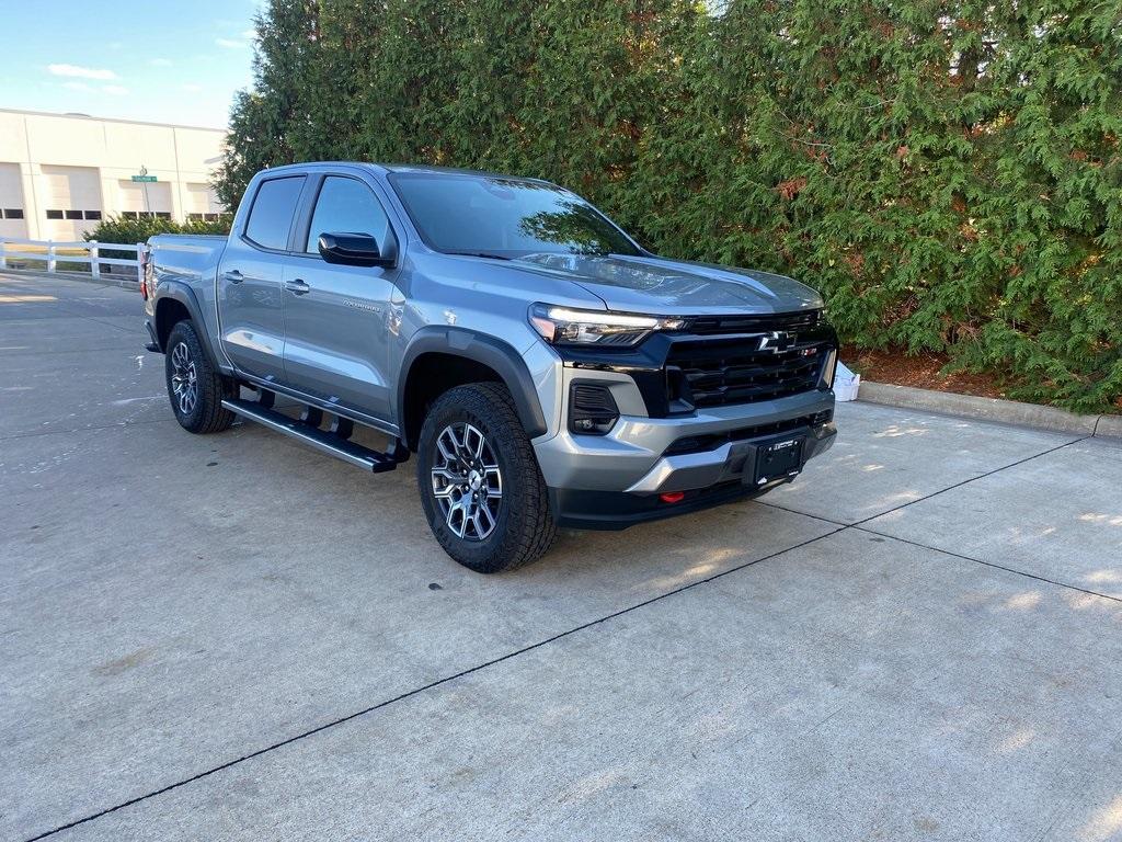 Used 2024 Chevrolet Colorado Z71 with VIN 1GCPTDEK0R1185035 for sale in Morton, IL