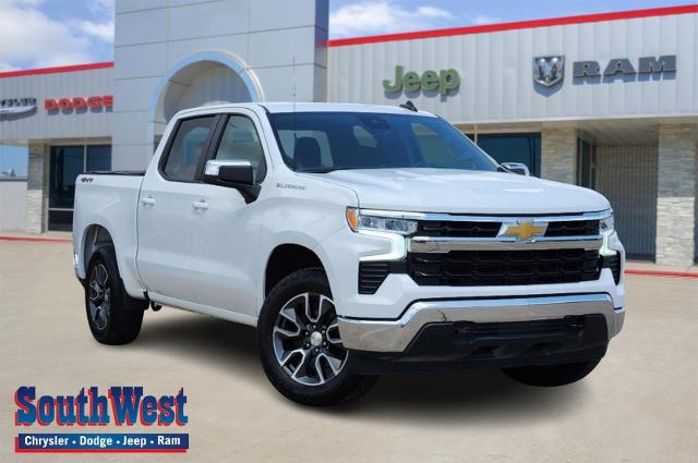 2023 Chevrolet Silverado 1500 Vehicle Photo in Ennis, TX 75119-5114