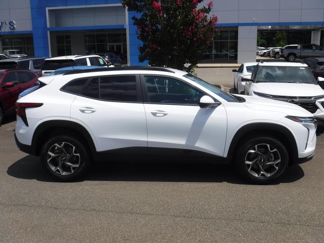 2025 Chevrolet Trax Vehicle Photo in JASPER, GA 30143-8655