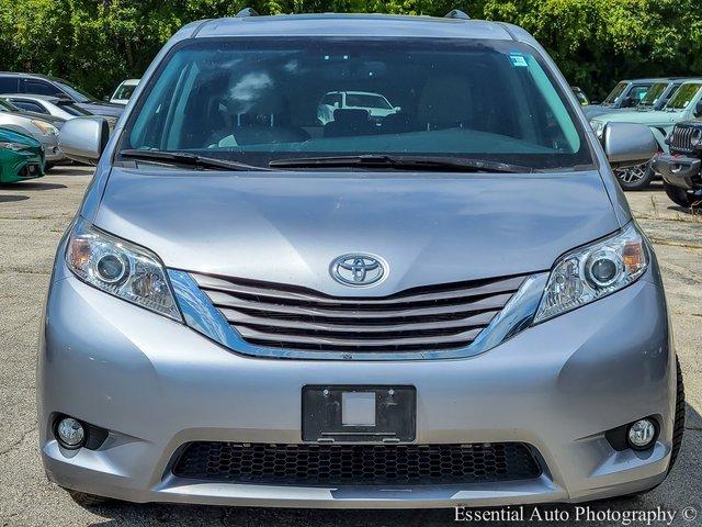 2015 Toyota Sienna Vehicle Photo in Saint Charles, IL 60174