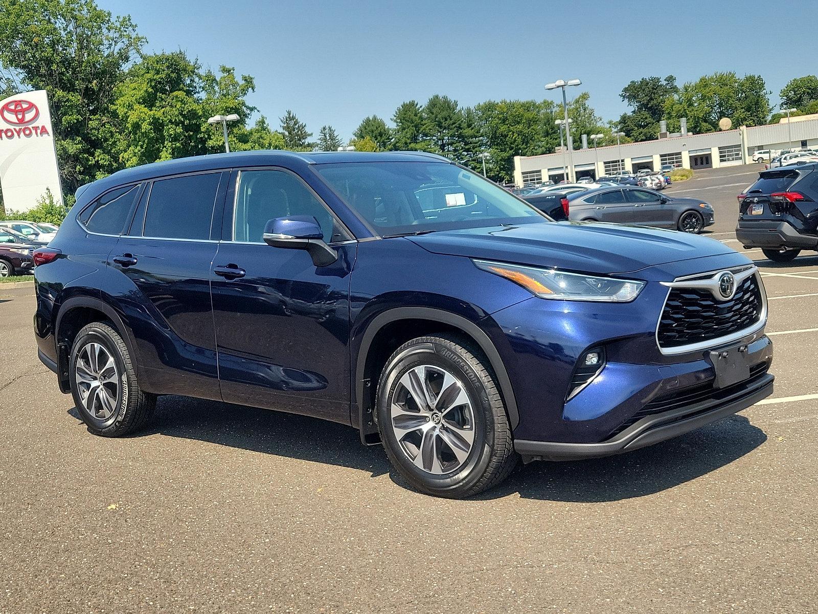 2021 Toyota Highlander Vehicle Photo in Trevose, PA 19053