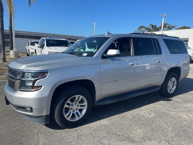 2018 Chevrolet Suburban Vehicle Photo in VENTURA, CA 93003-8585