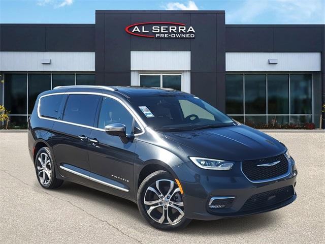 2021 Chrysler Pacifica Vehicle Photo in GRAND BLANC, MI 48439-8139