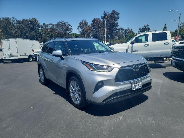 2020 Toyota Highlander Vehicle Photo in LA MESA, CA 91942-8211