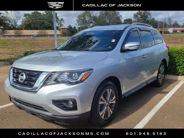 2017 Nissan Pathfinder Vehicle Photo in RIDGELAND, MS 39157-4406