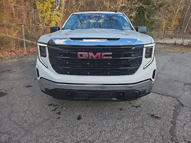 2025 GMC Sierra 1500 Vehicle Photo in GLENSHAW, PA 15116-1739