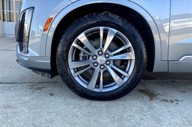 Used 2024 Cadillac XT6 Premium Luxury with VIN 1GYKPDRS0RZ741896 for sale in Kansas City