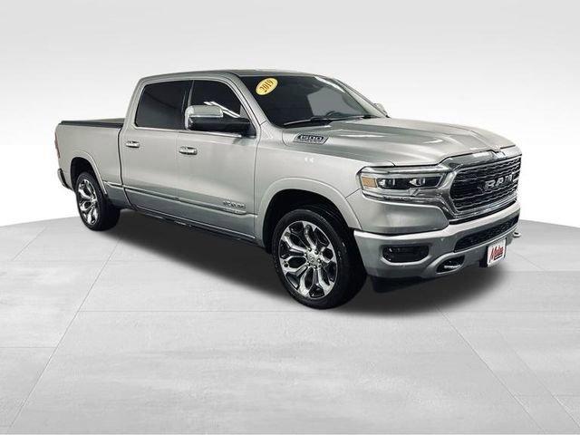 2019 Ram 1500 Vehicle Photo in MEDINA, OH 44256-9631