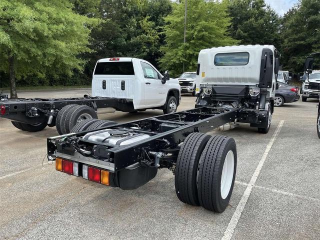 2025 Chevrolet 5500 XG LCF Gas Vehicle Photo in ALCOA, TN 37701-3235