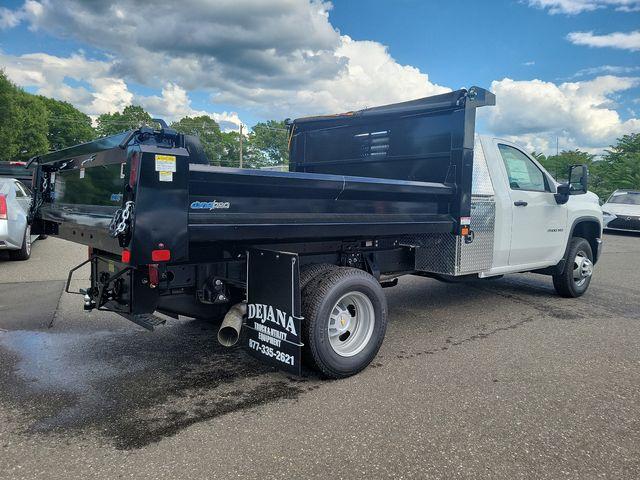 2024 Chevrolet Silverado 3500 HD Chassis Cab Vehicle Photo in DANBURY, CT 06810-5034