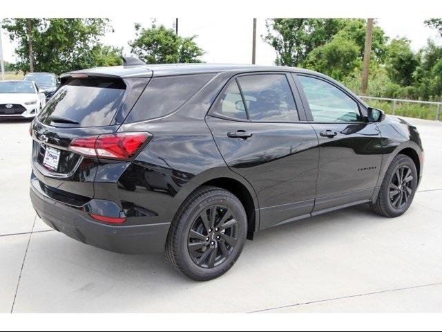 2024 Chevrolet Equinox Vehicle Photo in ROSENBERG, TX 77471-5675