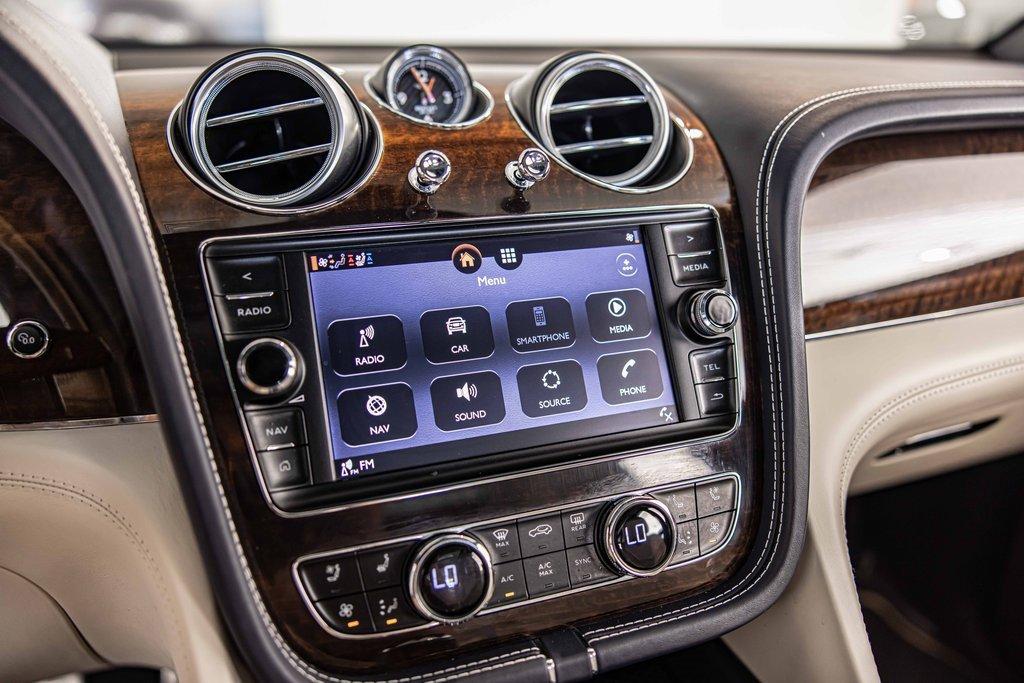 2018 Bentley Bentayga Vehicle Photo in Plainfield, IL 60586