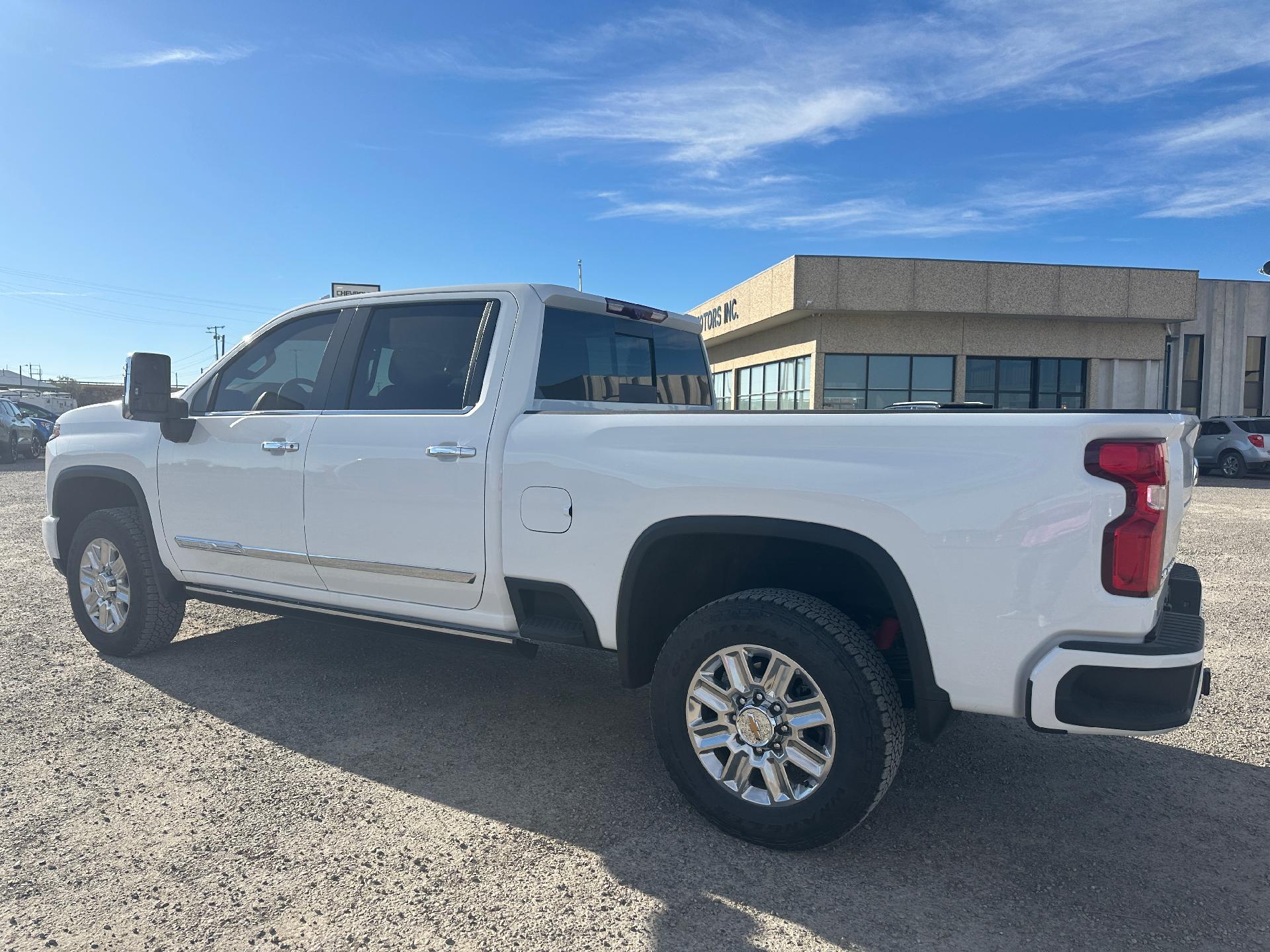 Used 2024 Chevrolet Silverado 2500HD High Country with VIN 2GC4YREY8R1188085 for sale in Conrad, MT