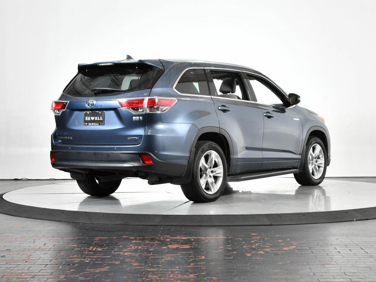 2015 Toyota Highlander Hybrid Vehicle Photo in DALLAS, TX 75235